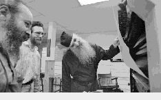 IMAGE seide200245.gif